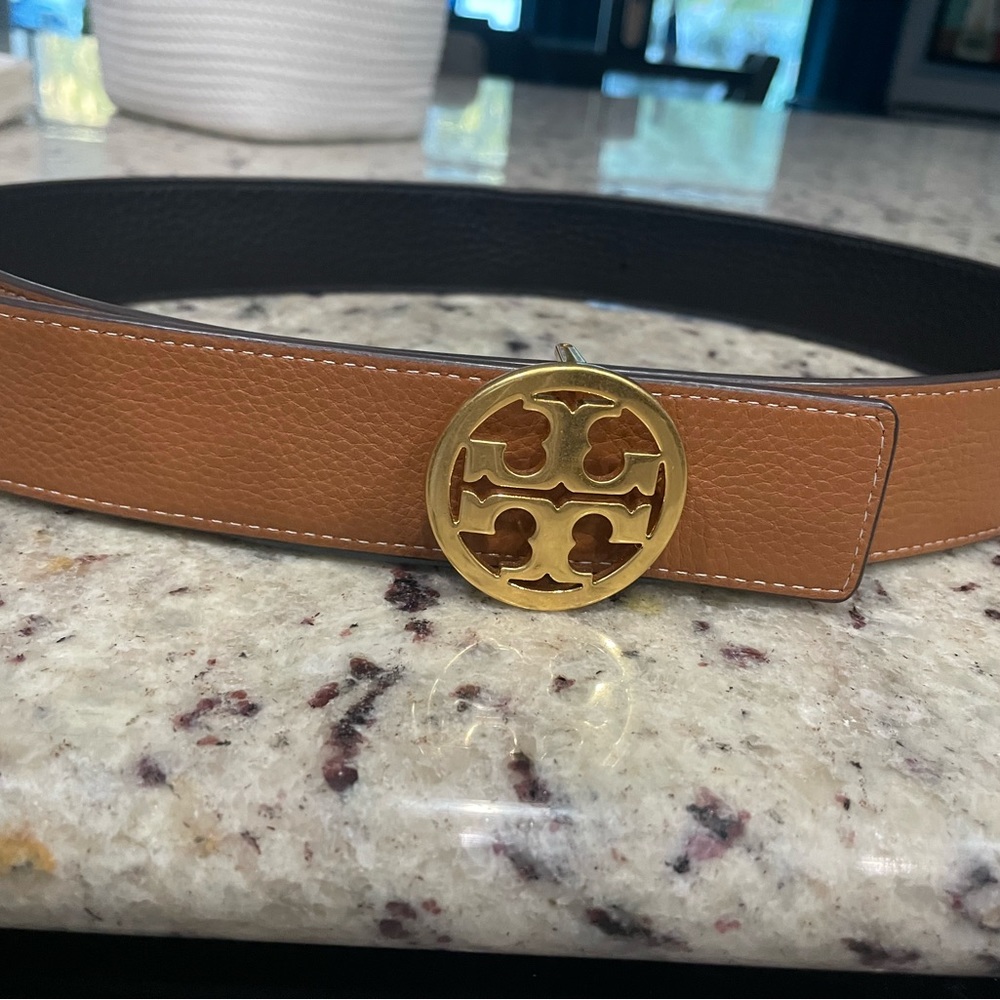 Reversible Tory Burch belt, brown/black, size medium, gold buckle